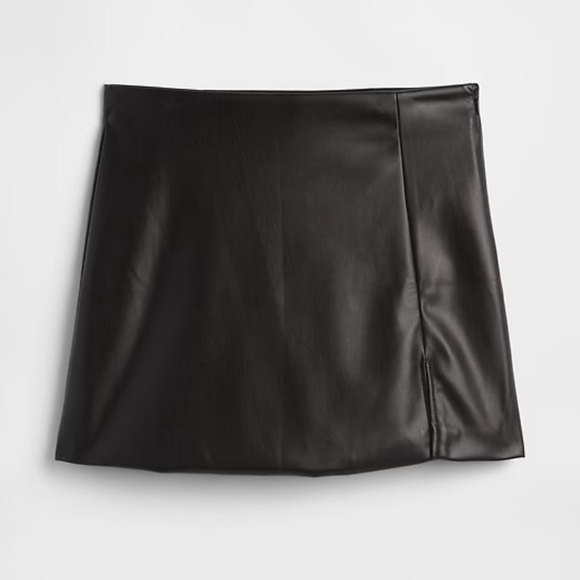 GAP Dresses & Skirts - Black Faux Leather Mini Skirt